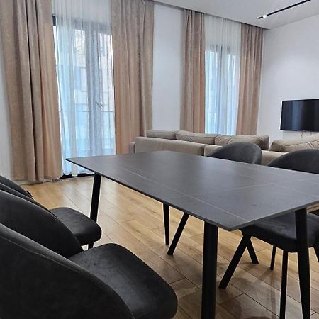 Free Parking Tirana Modern Escape Apartment Exterior photo